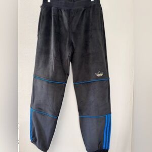 Adidas Tyshawn Jones Velour Sweat Track Jogger Pants M Black Blue Skateboarding